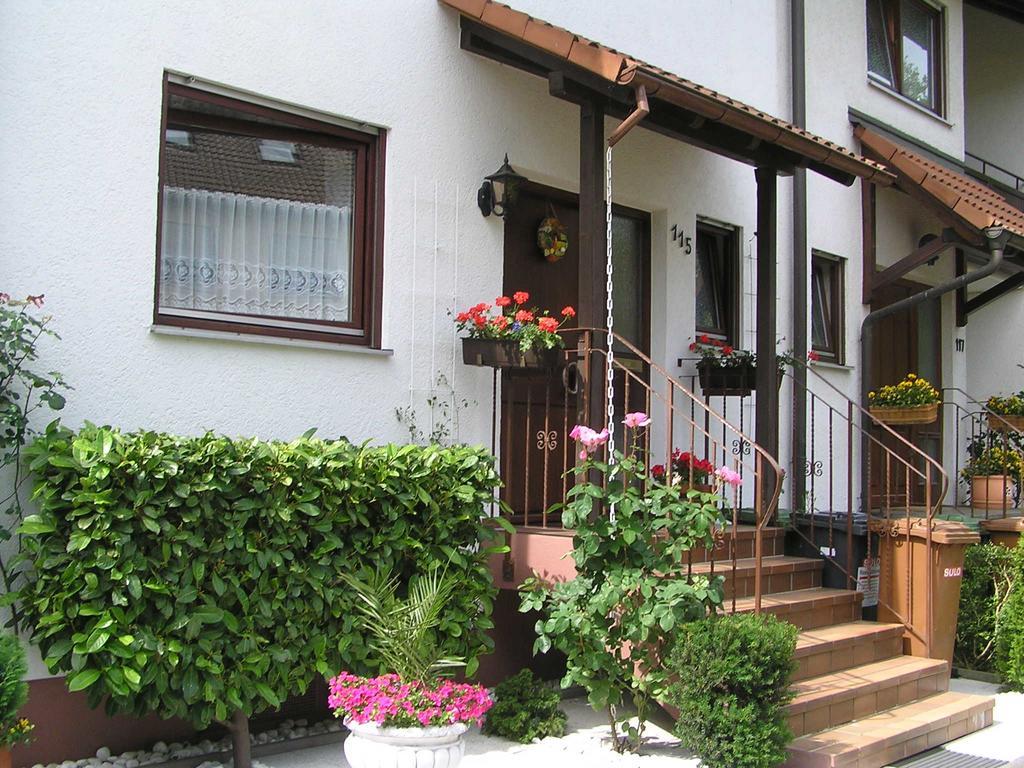 Privatzimmer Lichter Freiburg im Breisgau Exterior photo